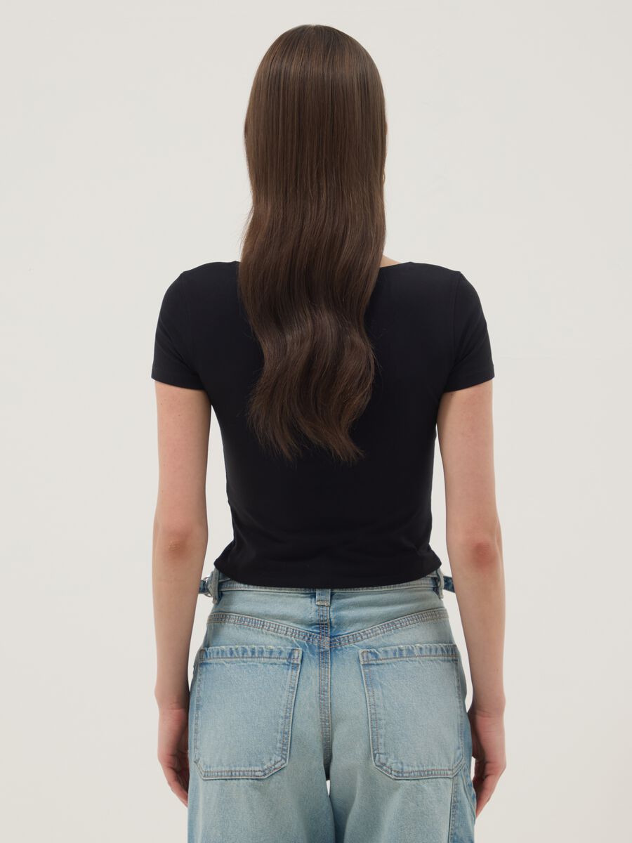 Black stretch cotton T-shirt with square neckline, regular fit_3