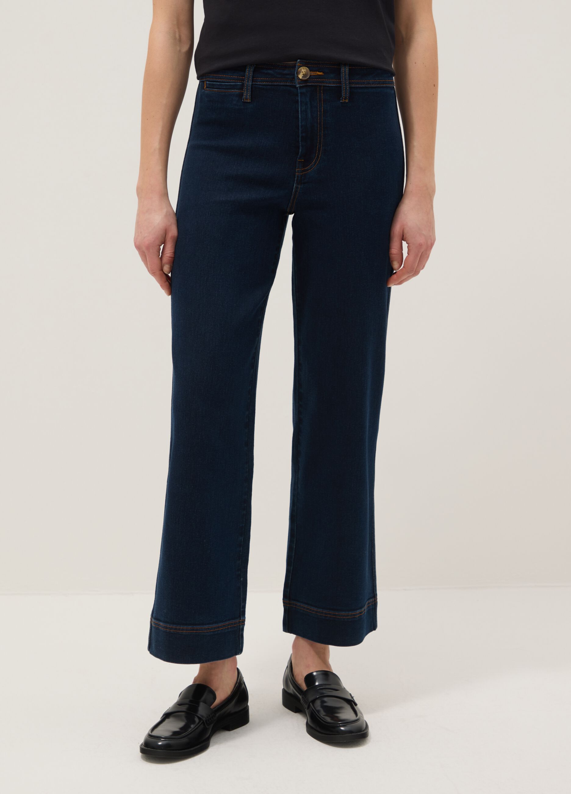 Wide leg blue stretchy cotton jeans