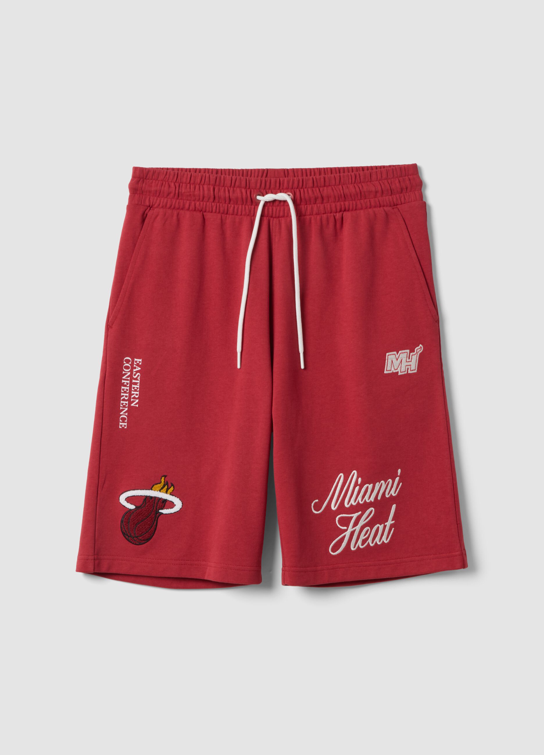 Red cotton-blend sports shorts with Miami Heat logo