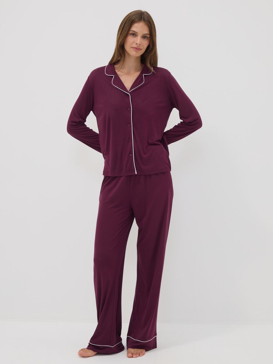 Purple pure viscose pyjamas with V-neck and contrast piping_0