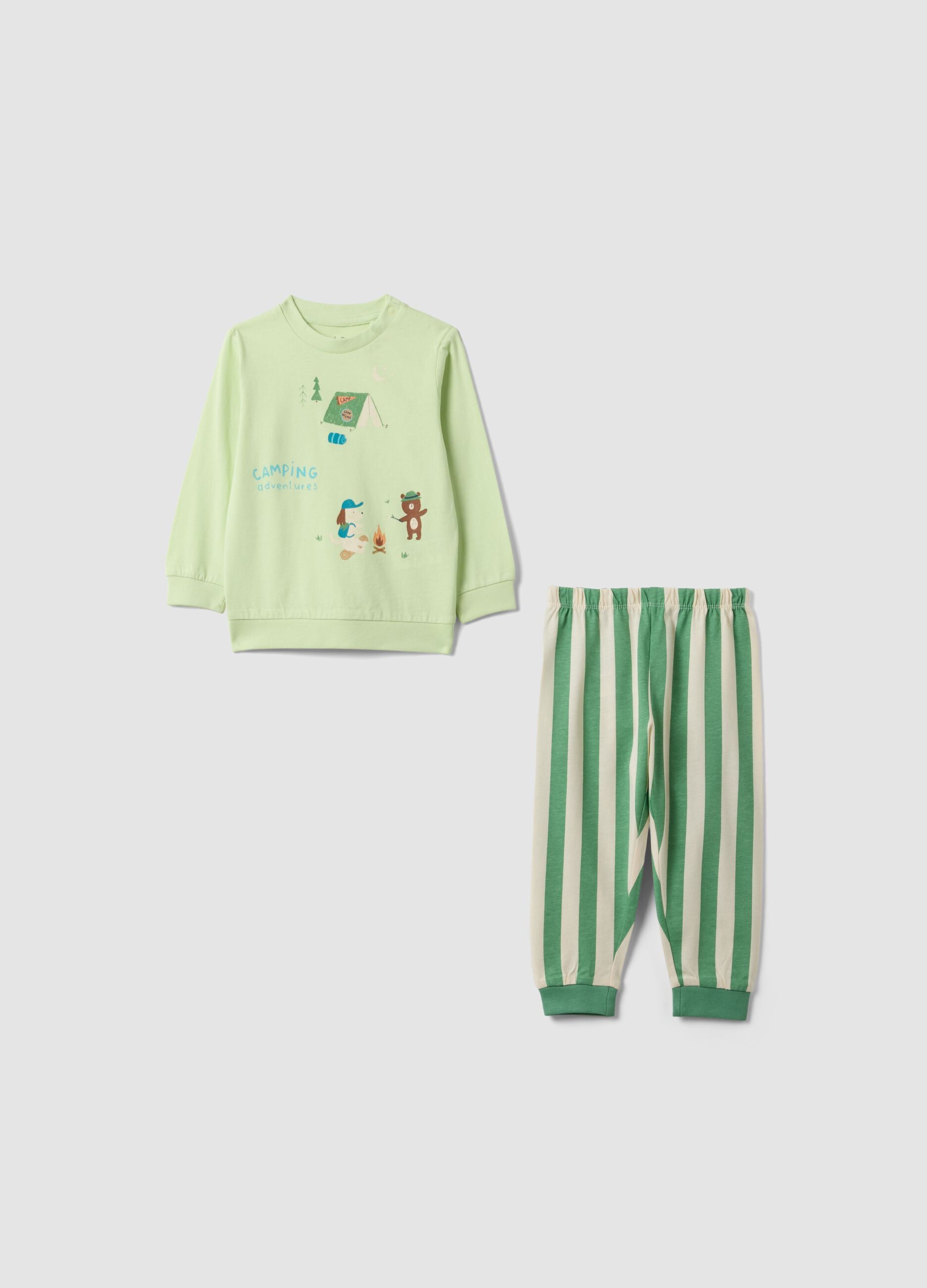 Newborn's multicolour pure cotton pyjamas with camping prints