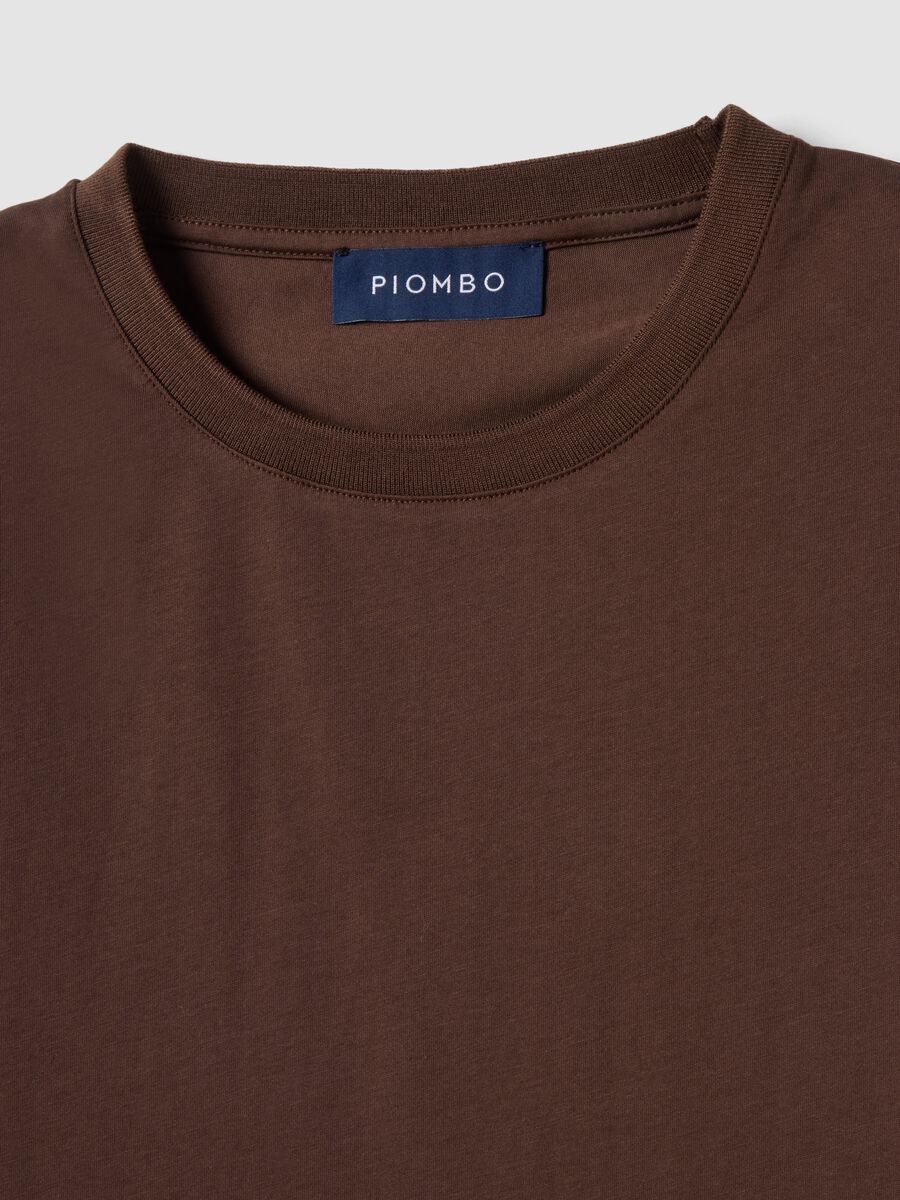 T-shirt marrone a maniche corte in misto cotone_5