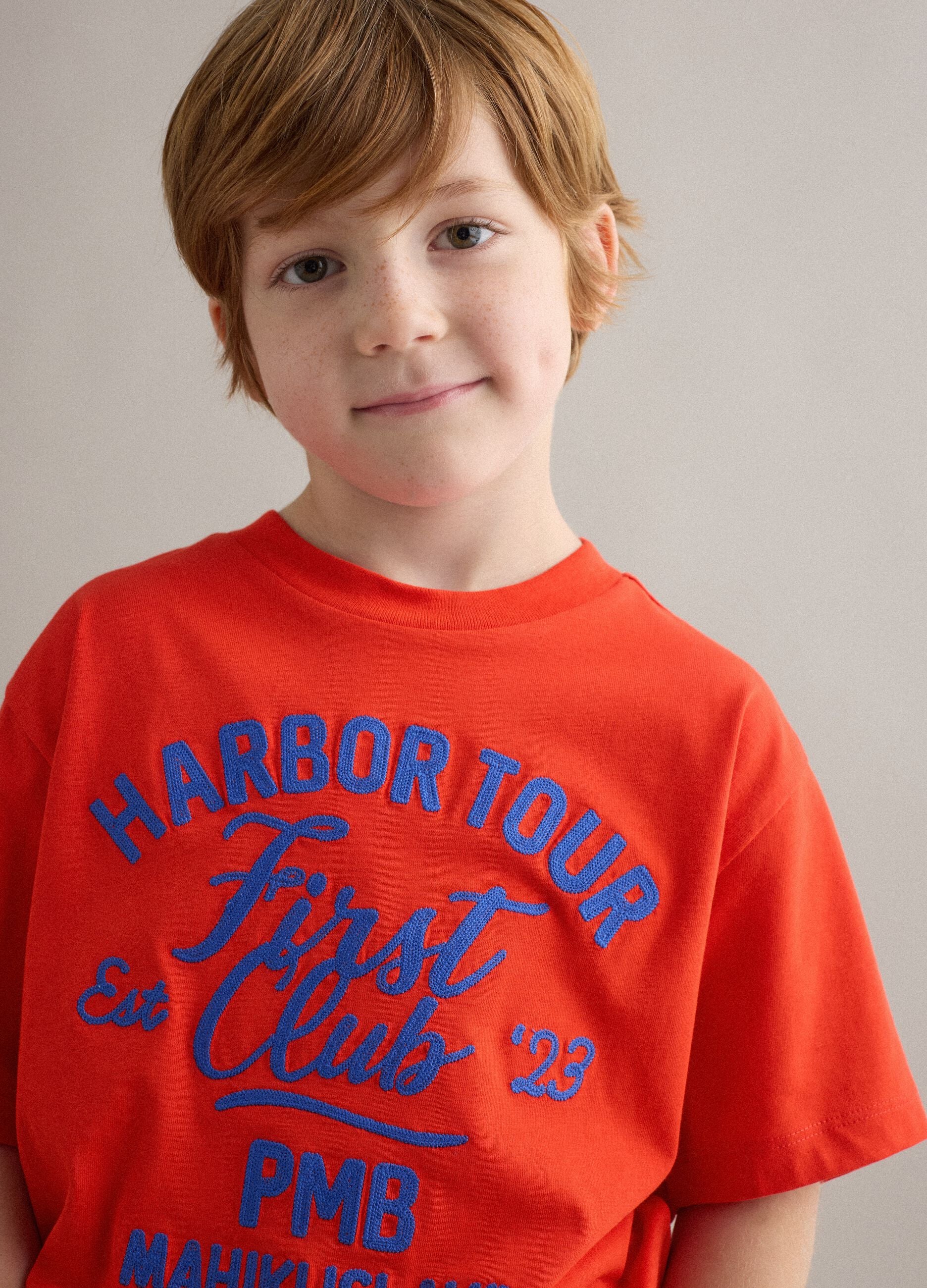Red pure cotton oversized T-shirt for boys