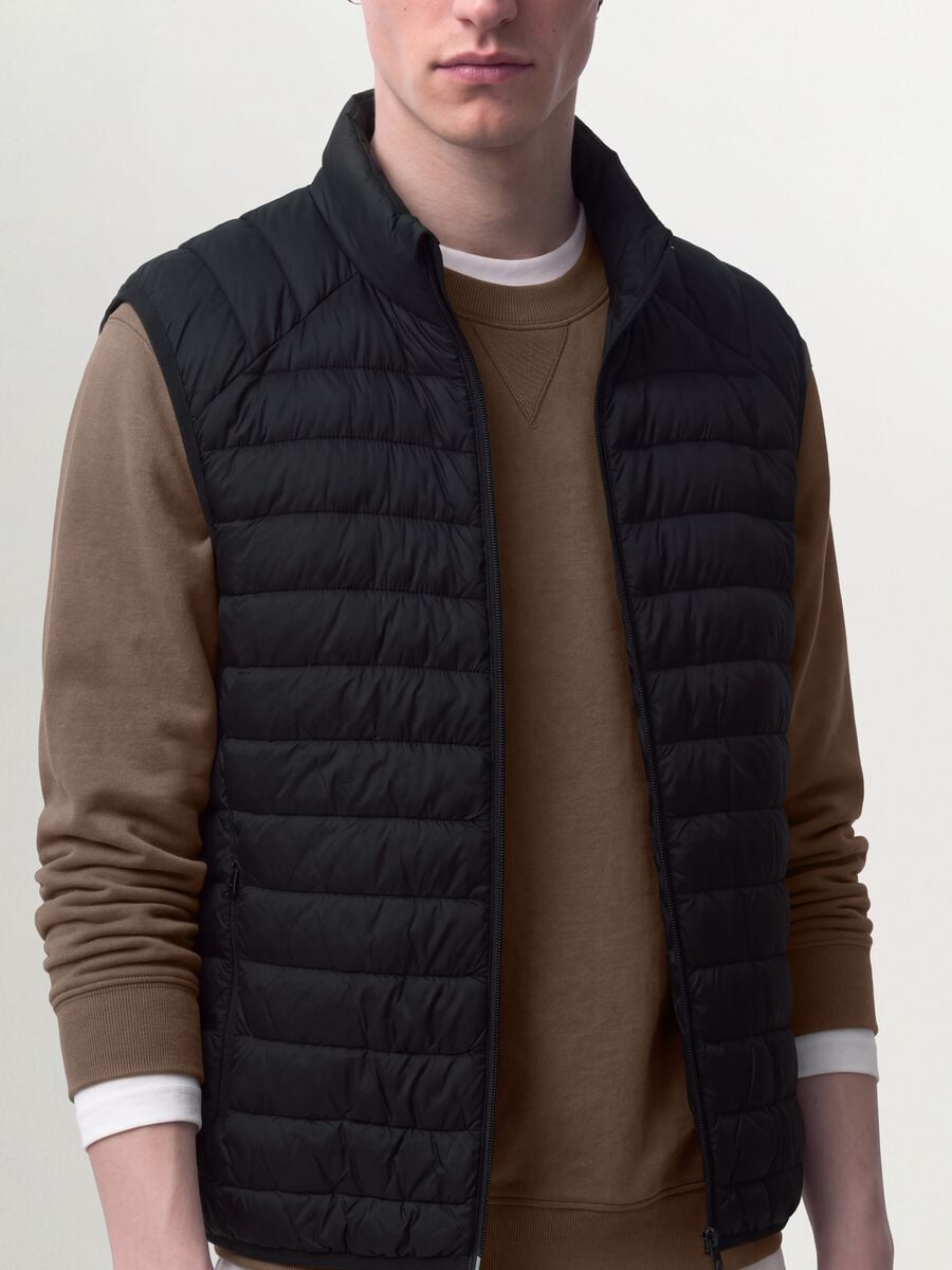 Black Ultralight padded gilet with zip_2
