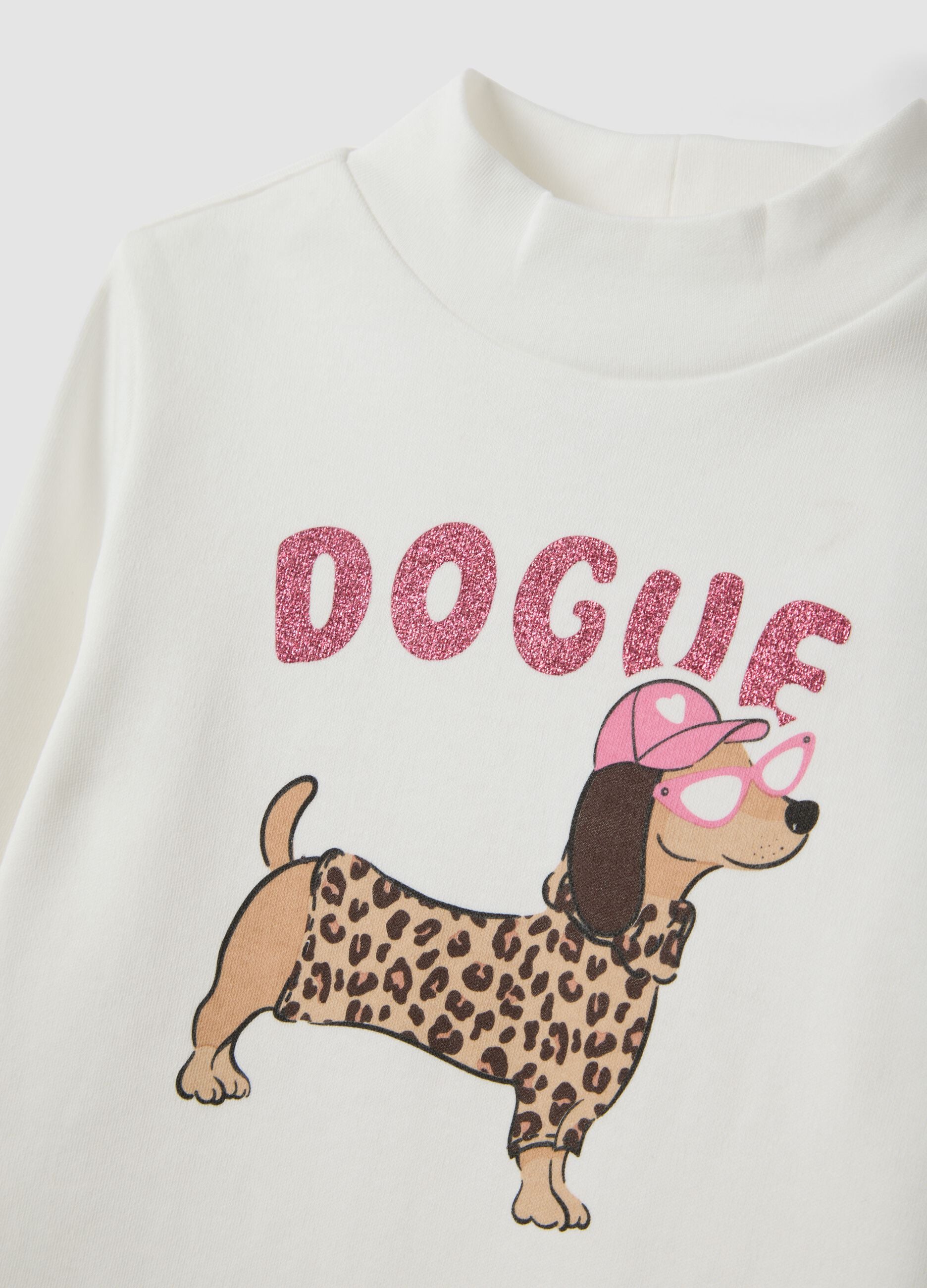 White pure organic cotton T-shirt with raised neck and puppy print
