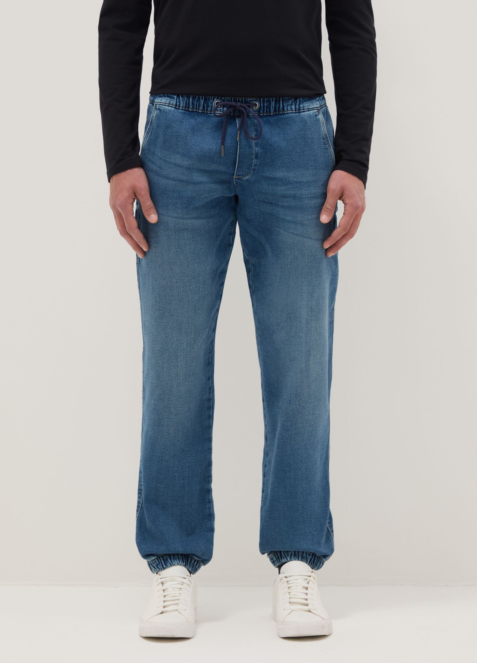 Blue denim regular fit jeans with elastic