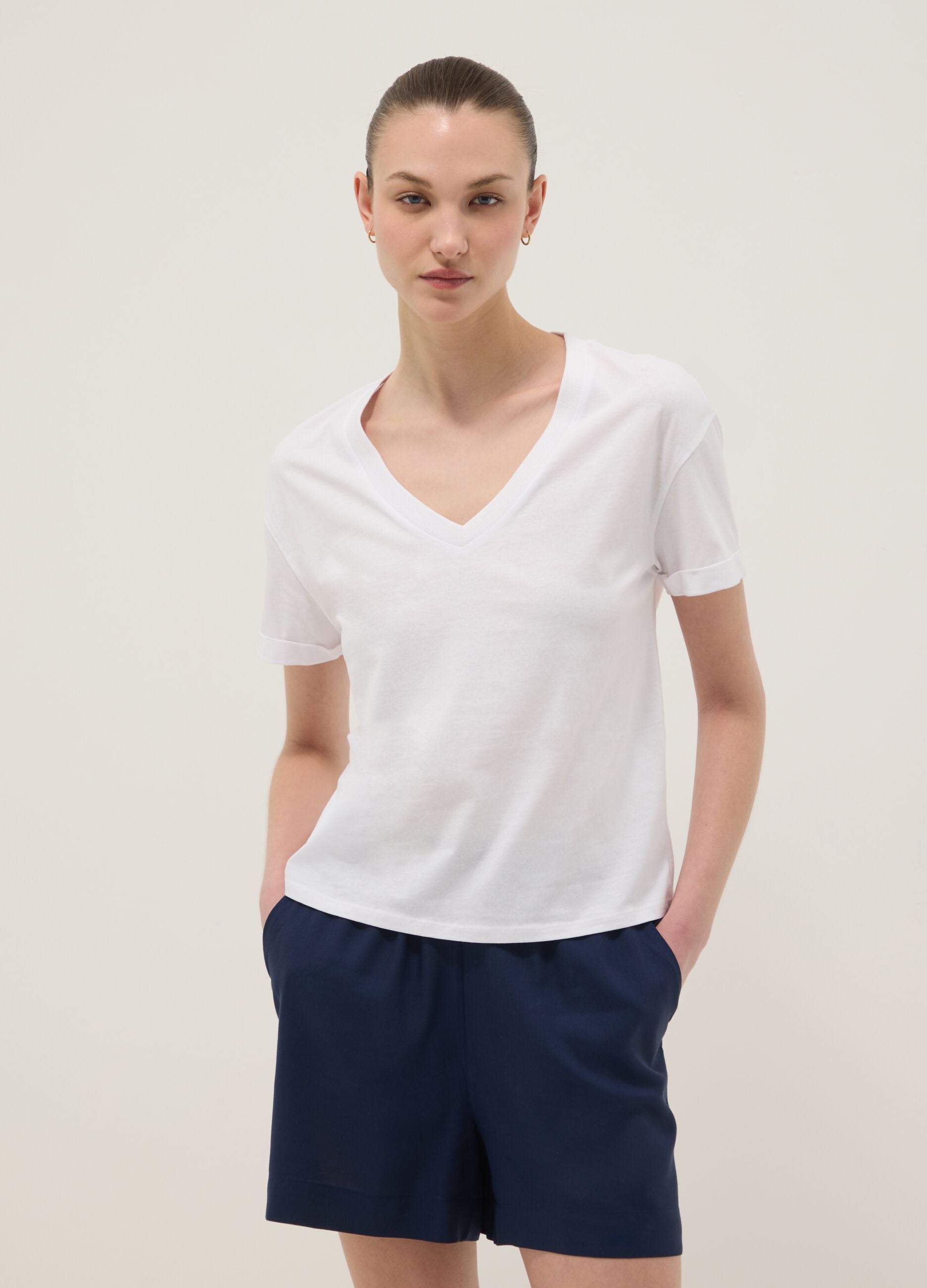 White pure cotton V-neck relaxed-fit T-shirt