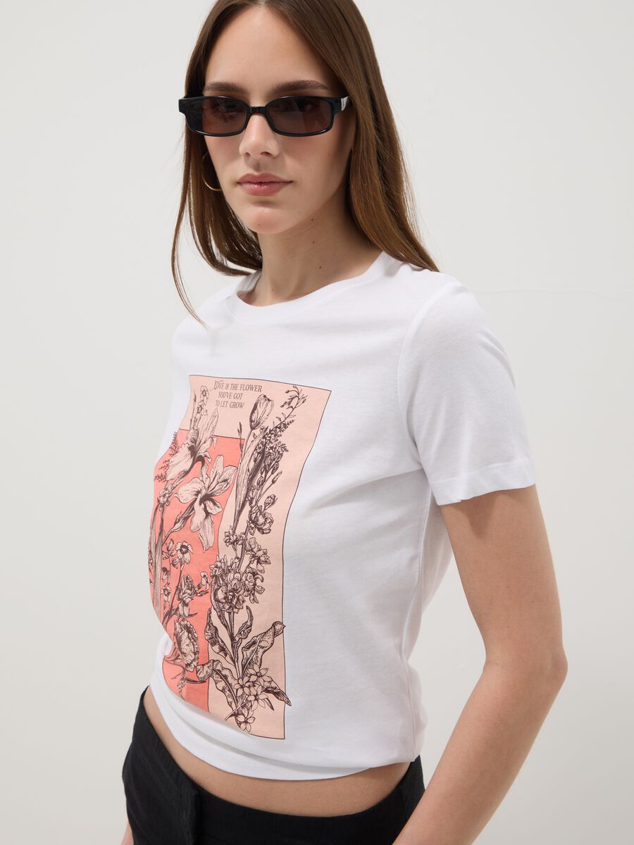 White pure cotton regular fit T-shirt with print_0