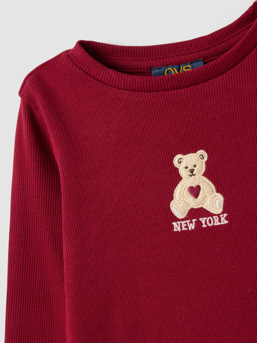 Red ribbed stretch cotton T-shirt with teddy bear embroidery_2