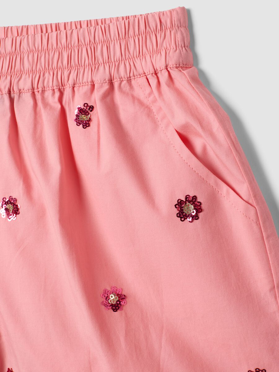 Pink pure cotton shorts with floral sequins_2