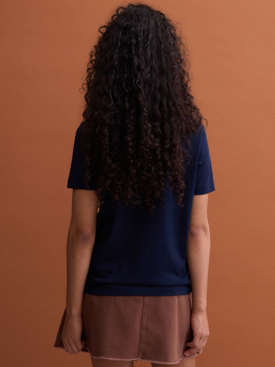 T-shirt blu in puro cotone supima a maniche corte regular fit_3