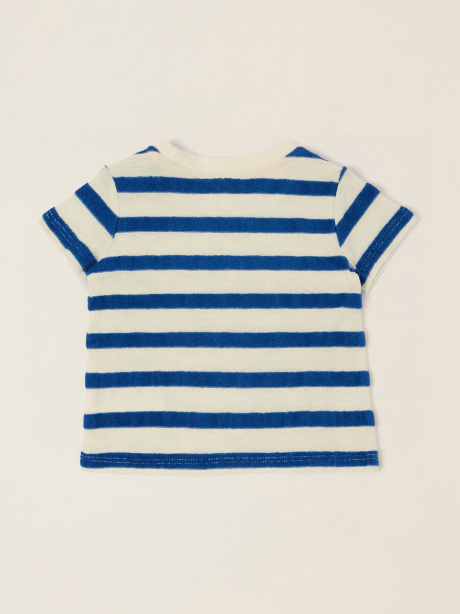 T-shirt a righe multicolor in misto cotone da neonato regular fit_2