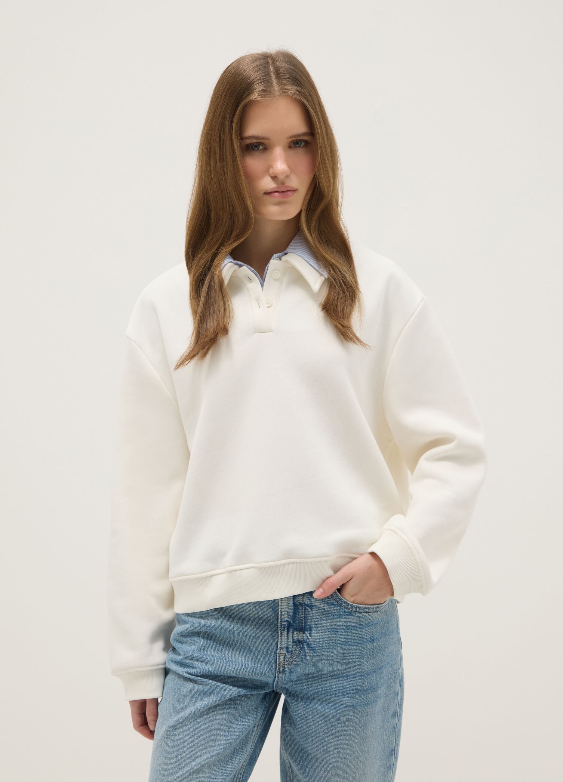 White cotton blend regular fit sweater with contrast collar