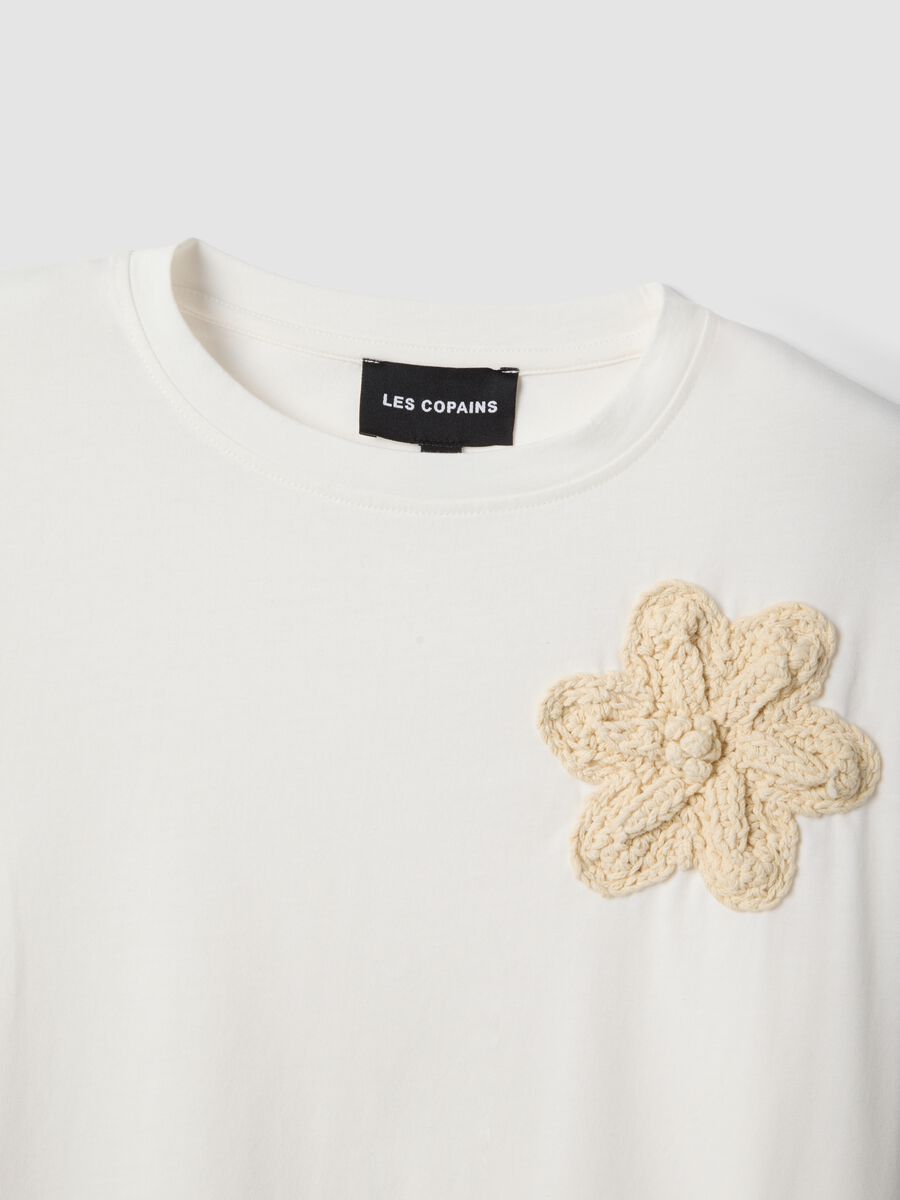 White pure cotton regular-fit T-shirt with floral appliqu&eacute;_5