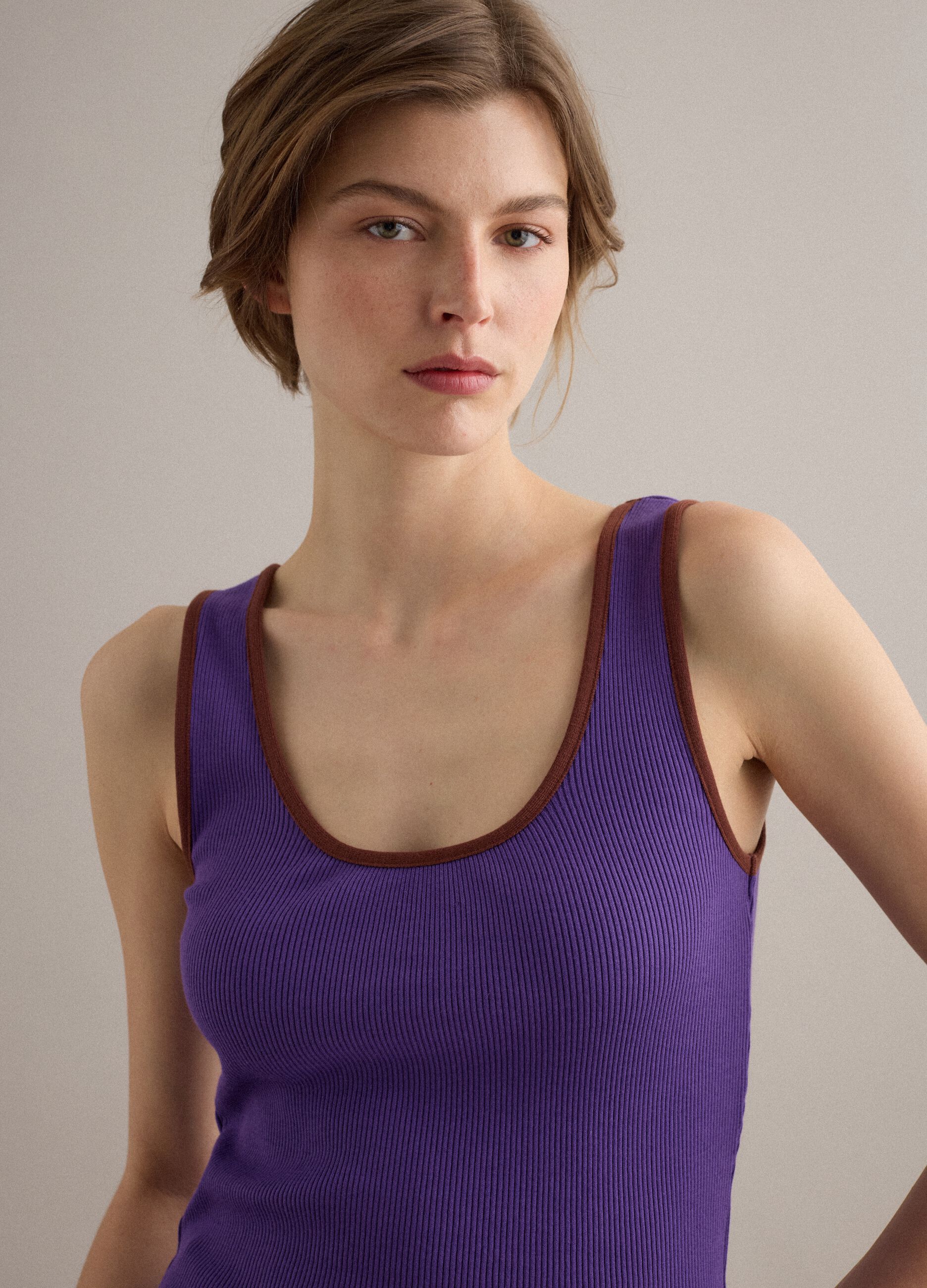 Tank top viola in puro cotone a costine