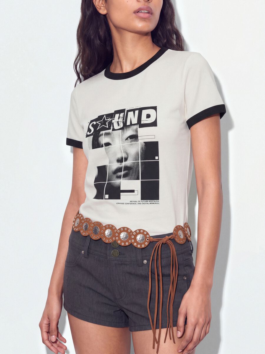 White cotton T-shirt with front graphic print and contrast trims_3