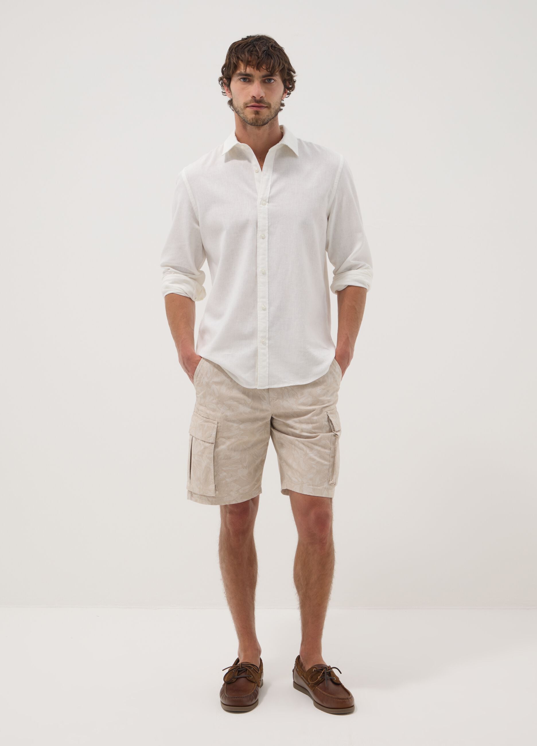 Beige stretch cotton cargo Bermuda shorts