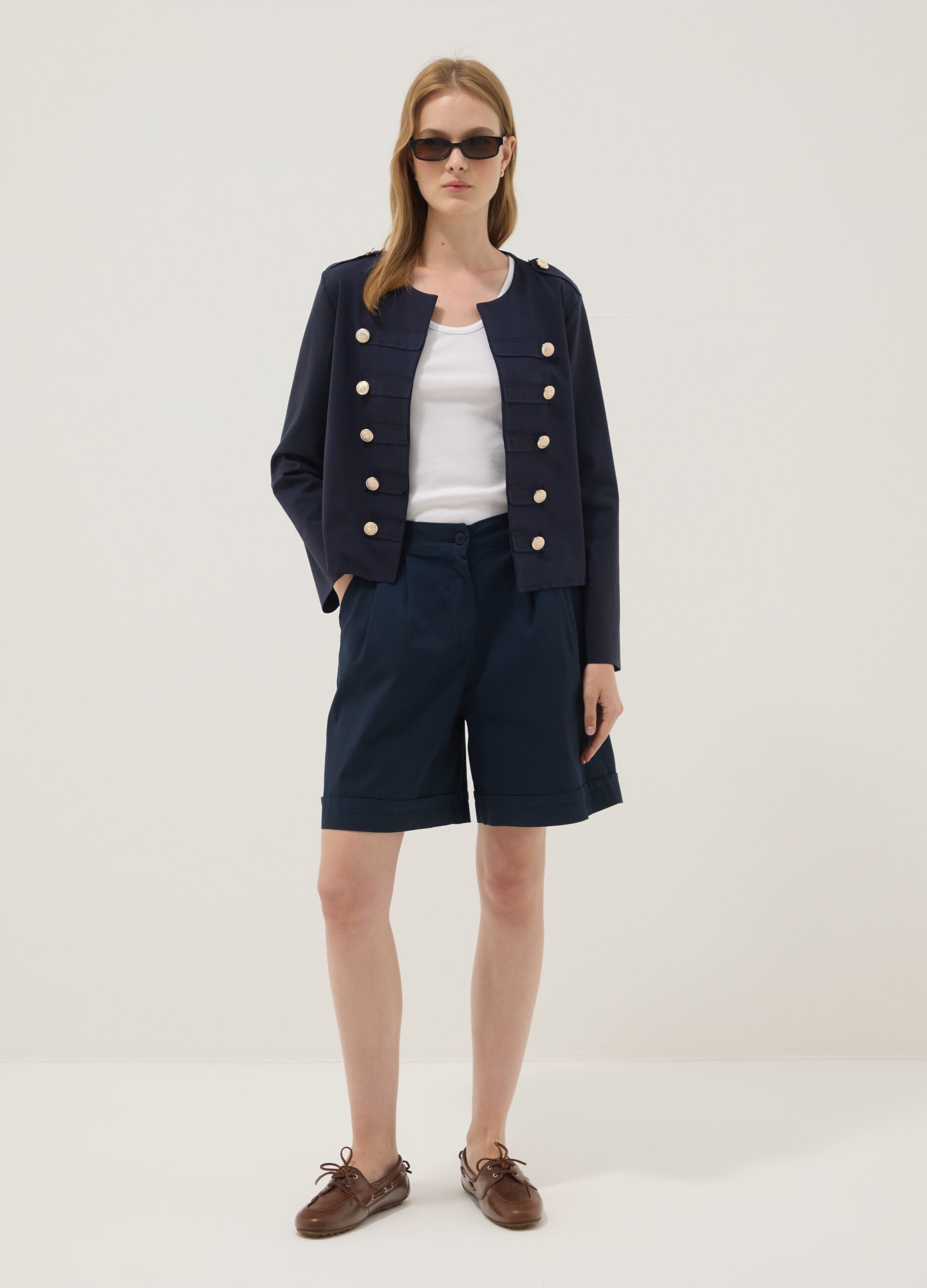Blue cropped stretch cotton jacket with decorative buttons, regular fit