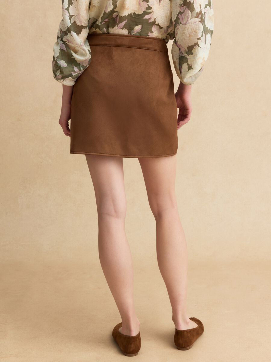 Brown regular fit mini skirt with gold buttons_2