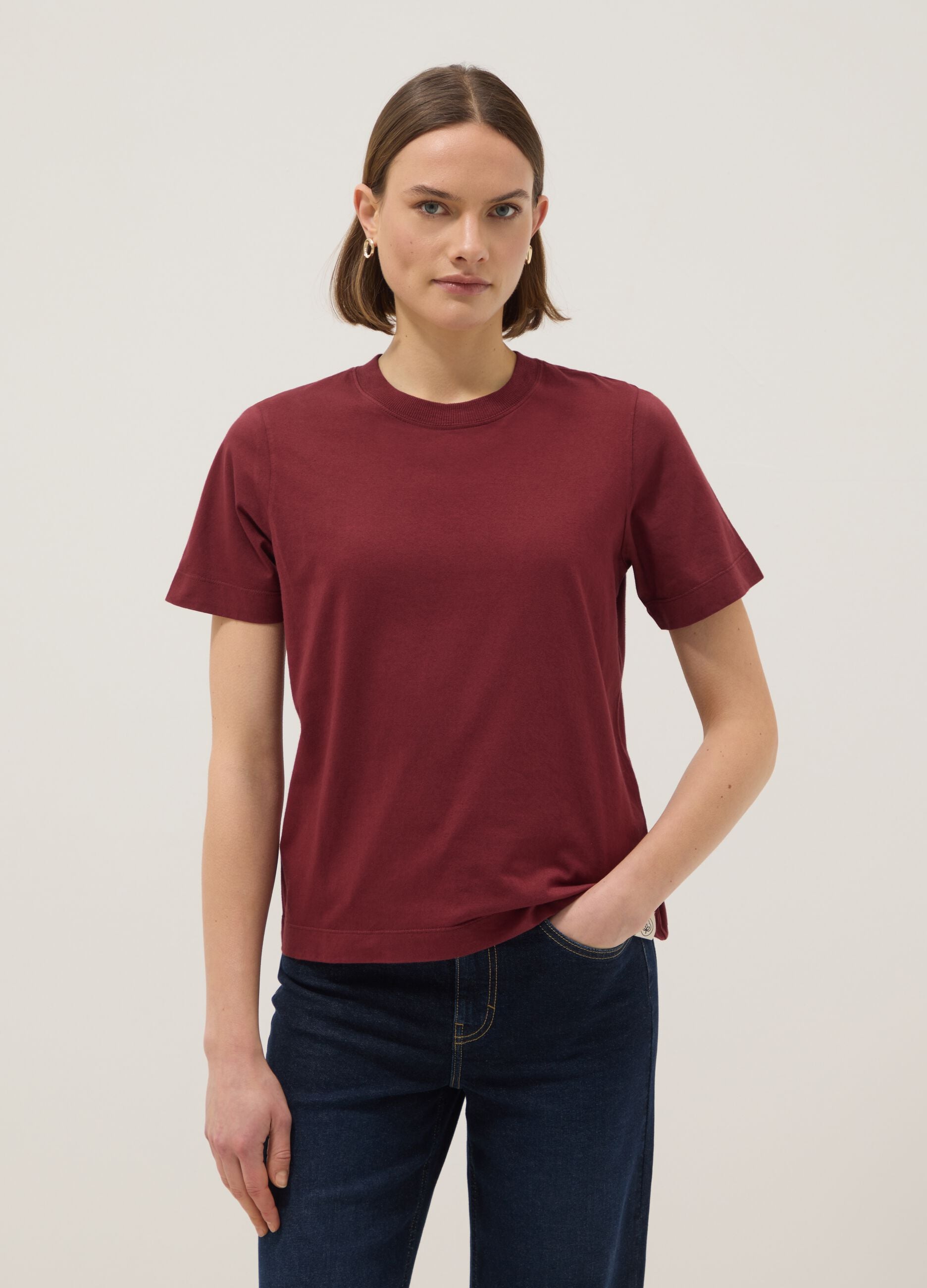 Red crew neck t-shirt in pure cotton regular fit