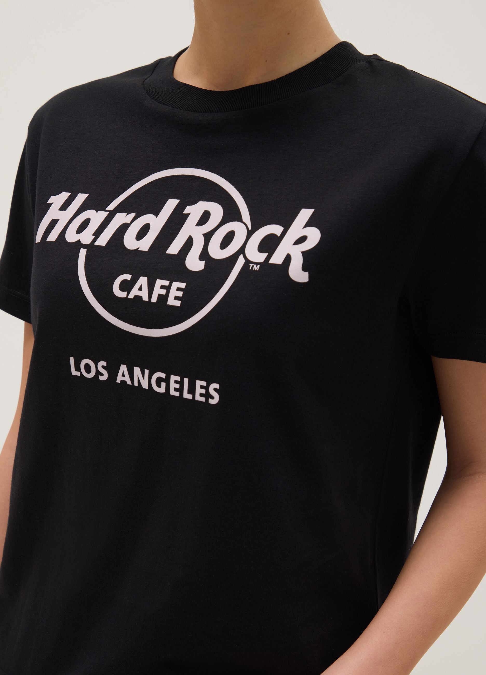 Black pure cotton regular fit T-shirt with Hard Rock Cafe print