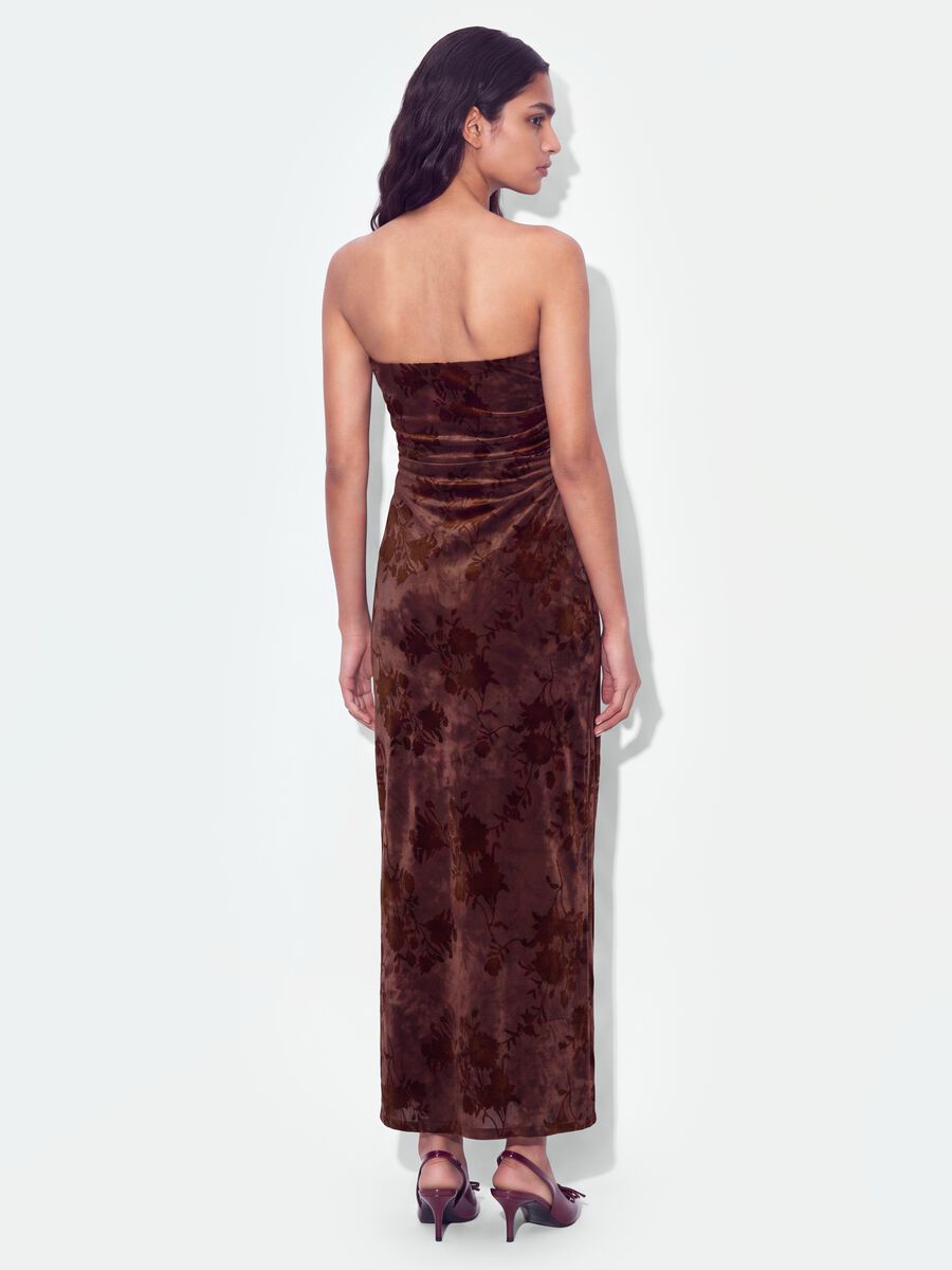 Red fitted maxi dress in stretch floral fabric_3