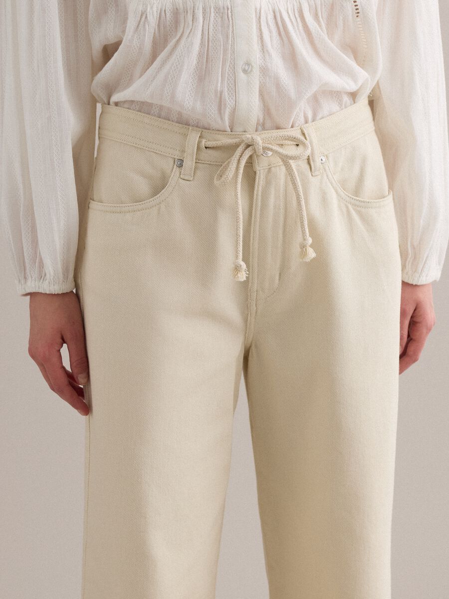 White pure cotton straight-fit trousers with drawstring_3