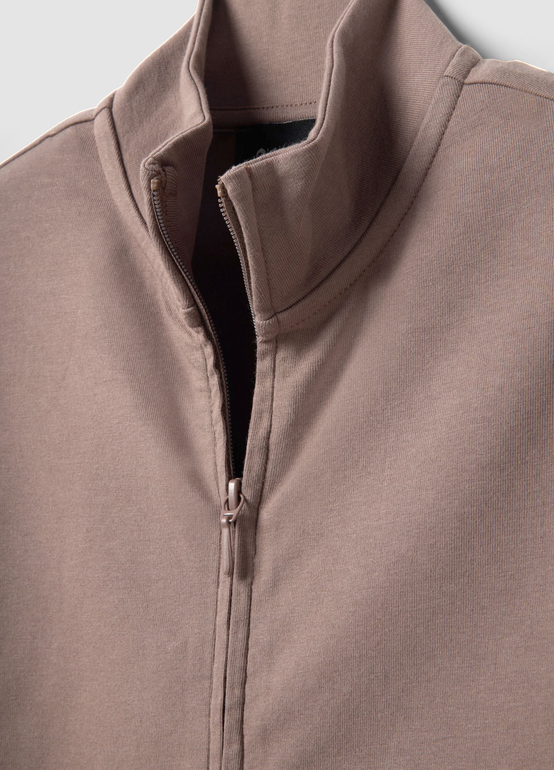 Fitted Full-Zip Mocha