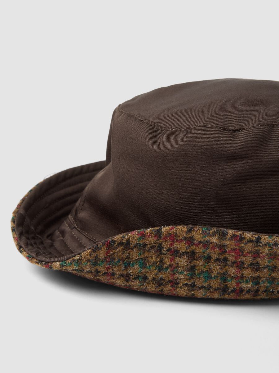 Cappello reversibile marrone in misto cotone_1
