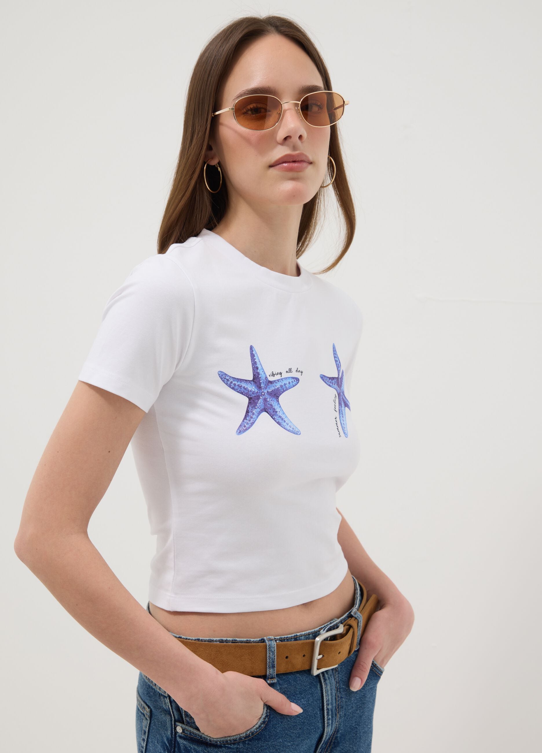 White regular fit stretch cotton t-shirt with starfish