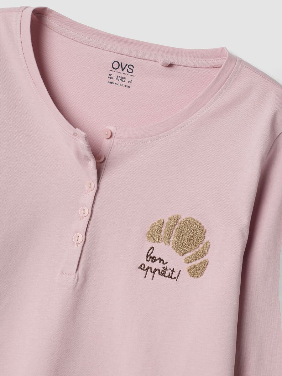 Pink organic cotton pyjamas with Henley neckline_1