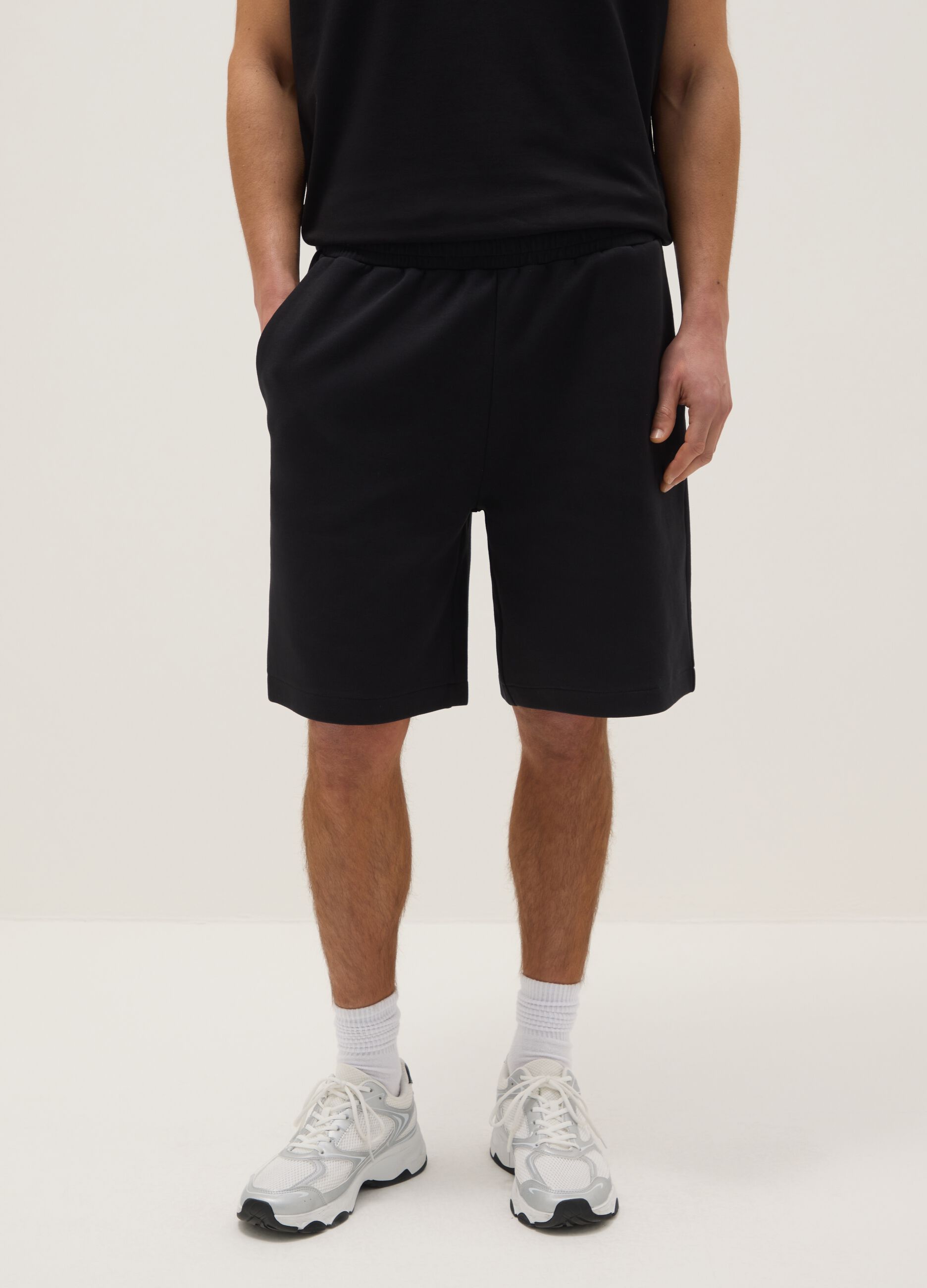 Black Stretch Cotton Bermuda Shorts Regular Fit
