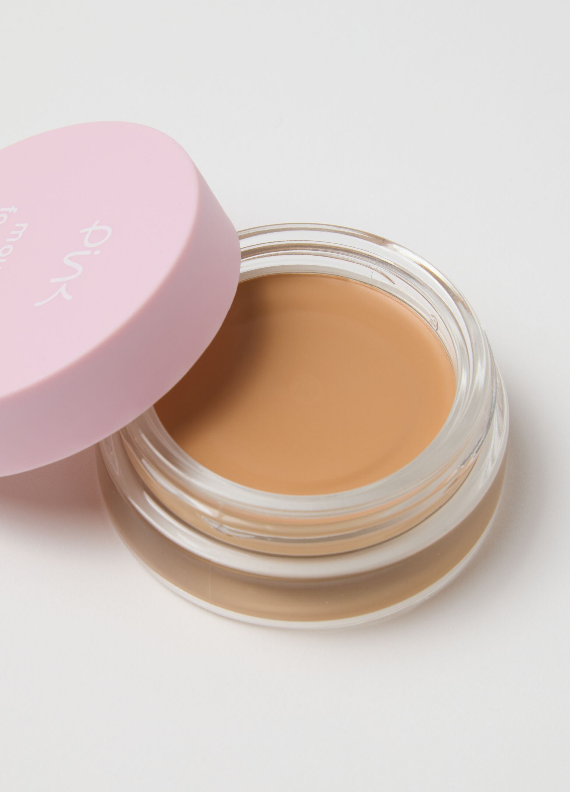 Pink mousse foundation 02
