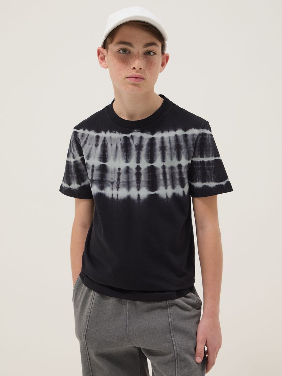 T-shirt nera a maniche corte in puro cotone_1