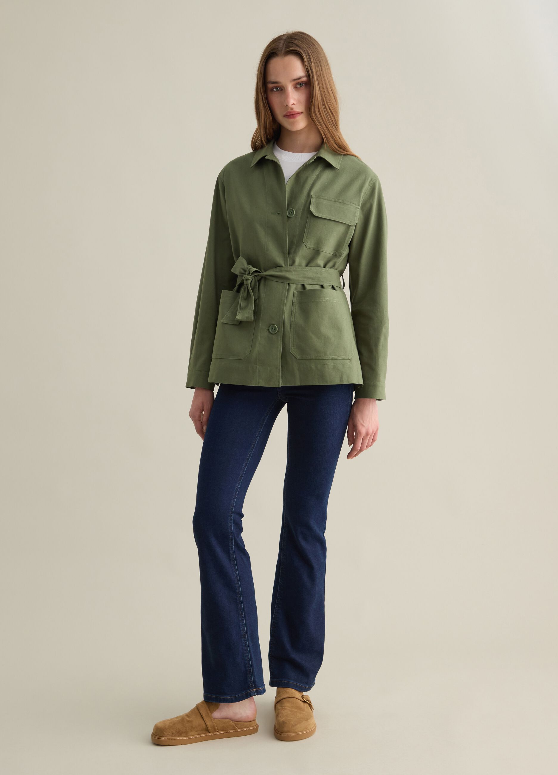 Women&rsquo;s green regular-fit jacket in cotton and linen blend