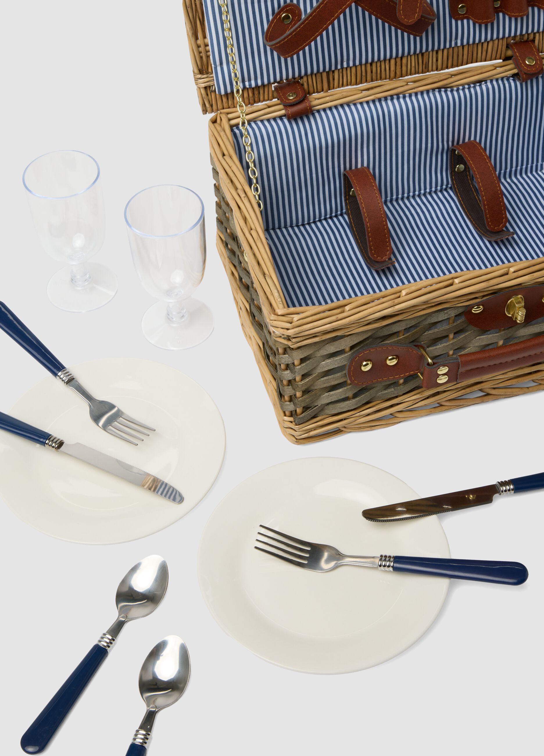 Brown picnic basket with striped lining