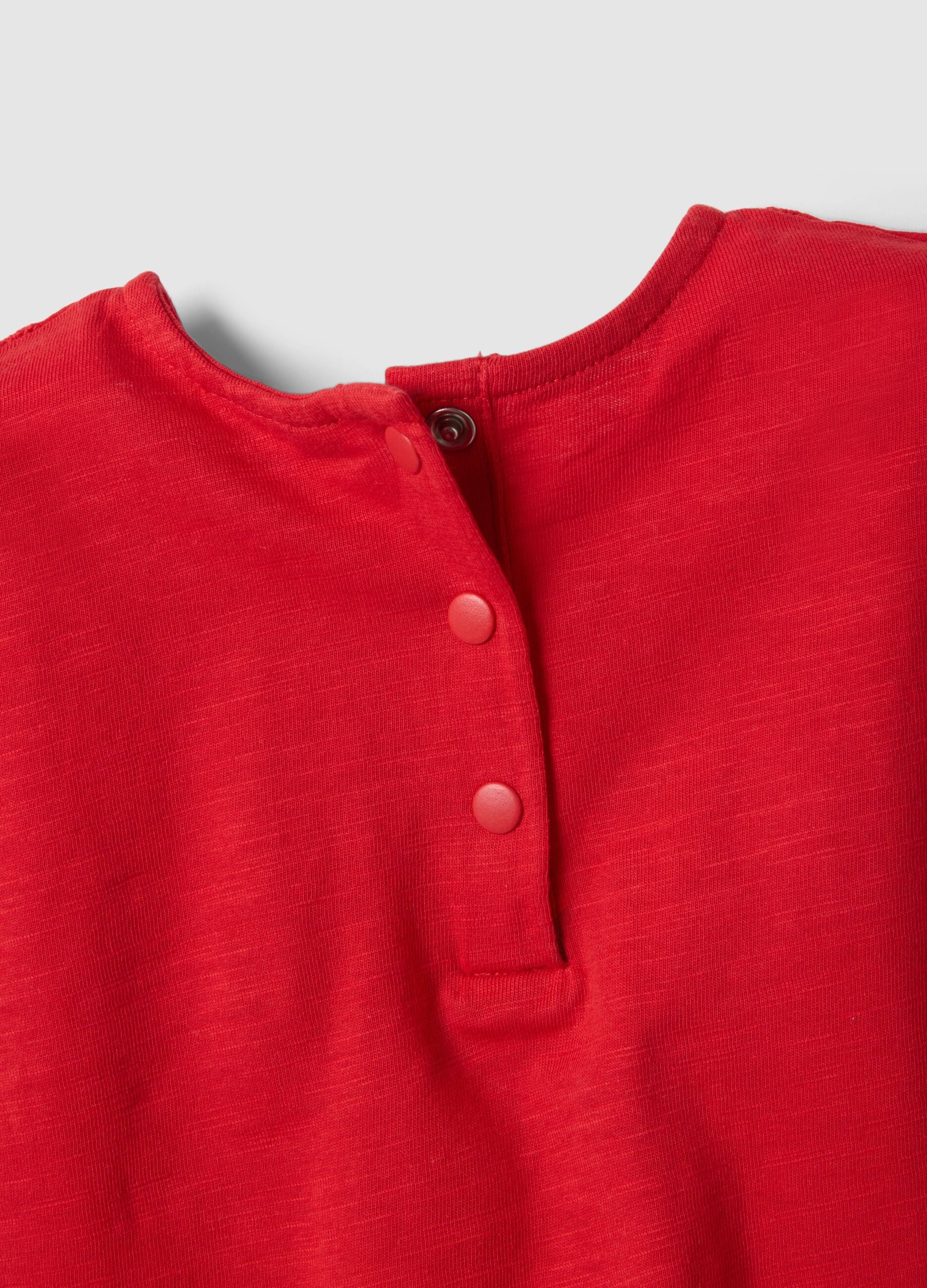 Girl's red pure cotton T-shirt regular fit with embroidery
