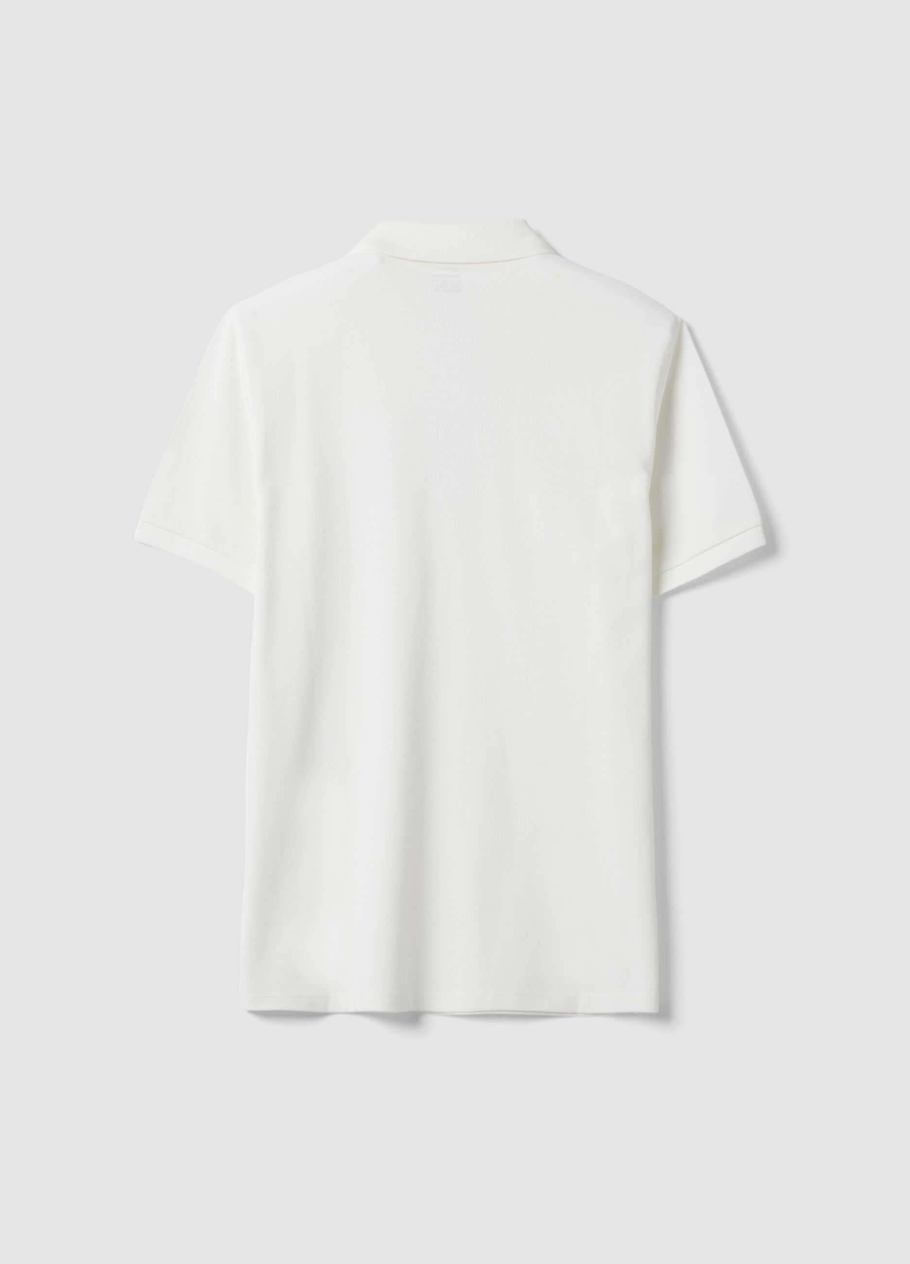 White pure cotton piqu&eacute; polo shirt with classic collar, regular fit