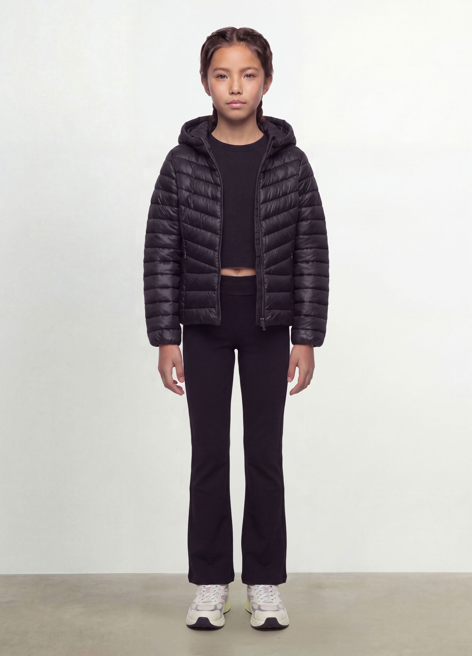 Girls&rsquo; Black Ultralight Padded Jacket with Hood and Zip
