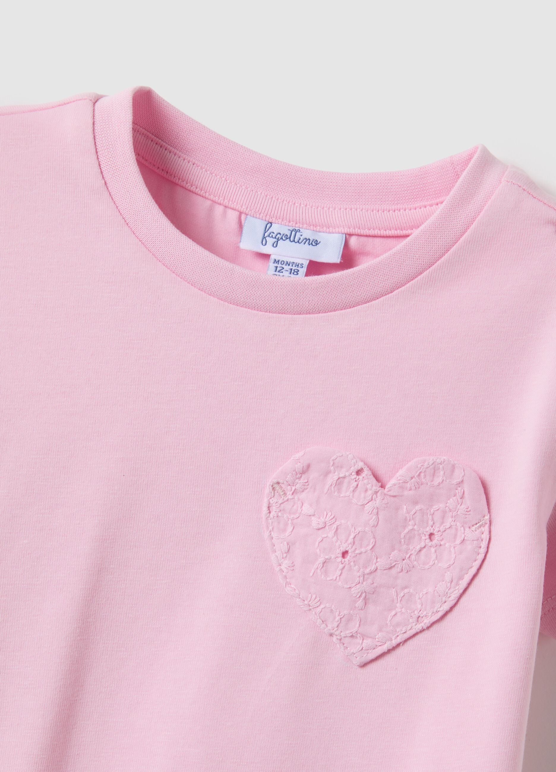 Pink girl&rsquo;s stretch cotton t-shirt with heart - regular fit