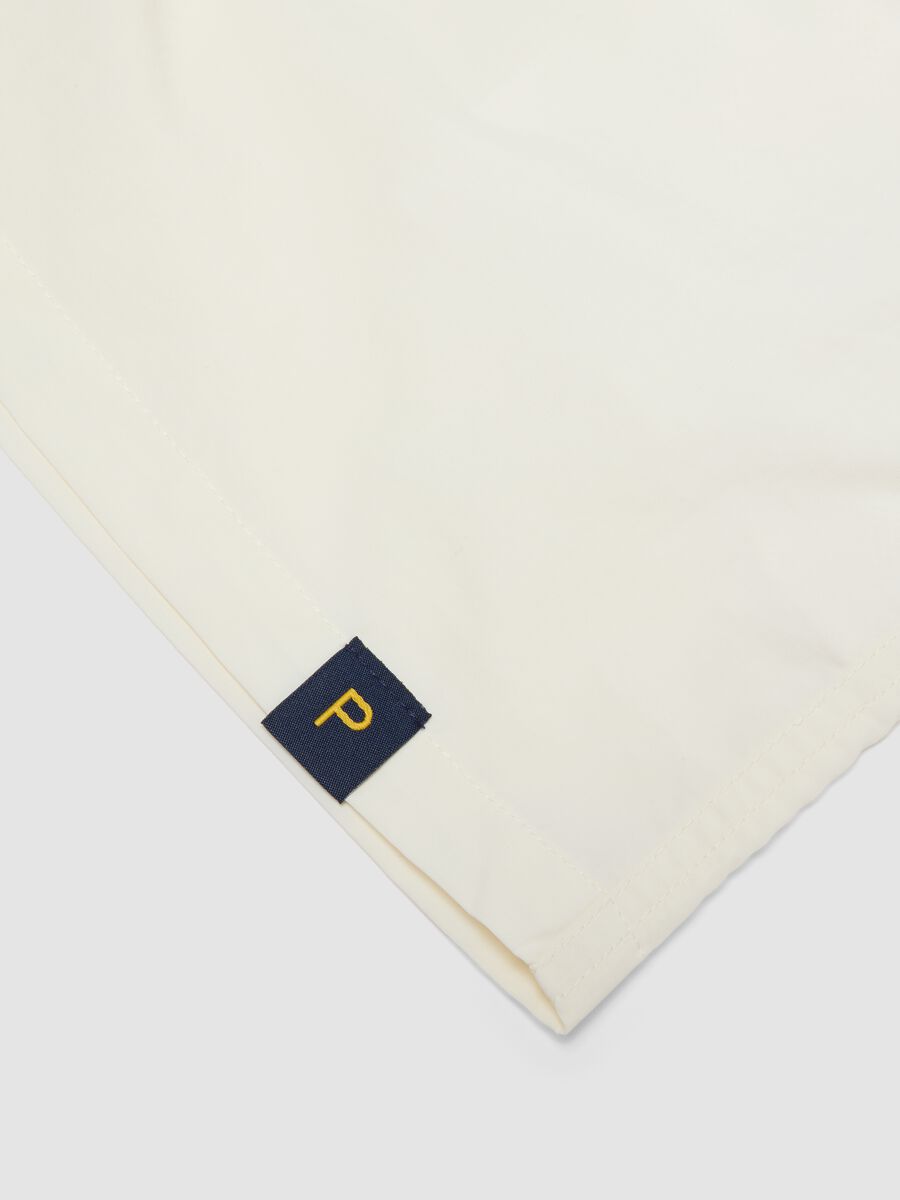 Boxer da mare bianco con vita elasticizzata e coulisse_5