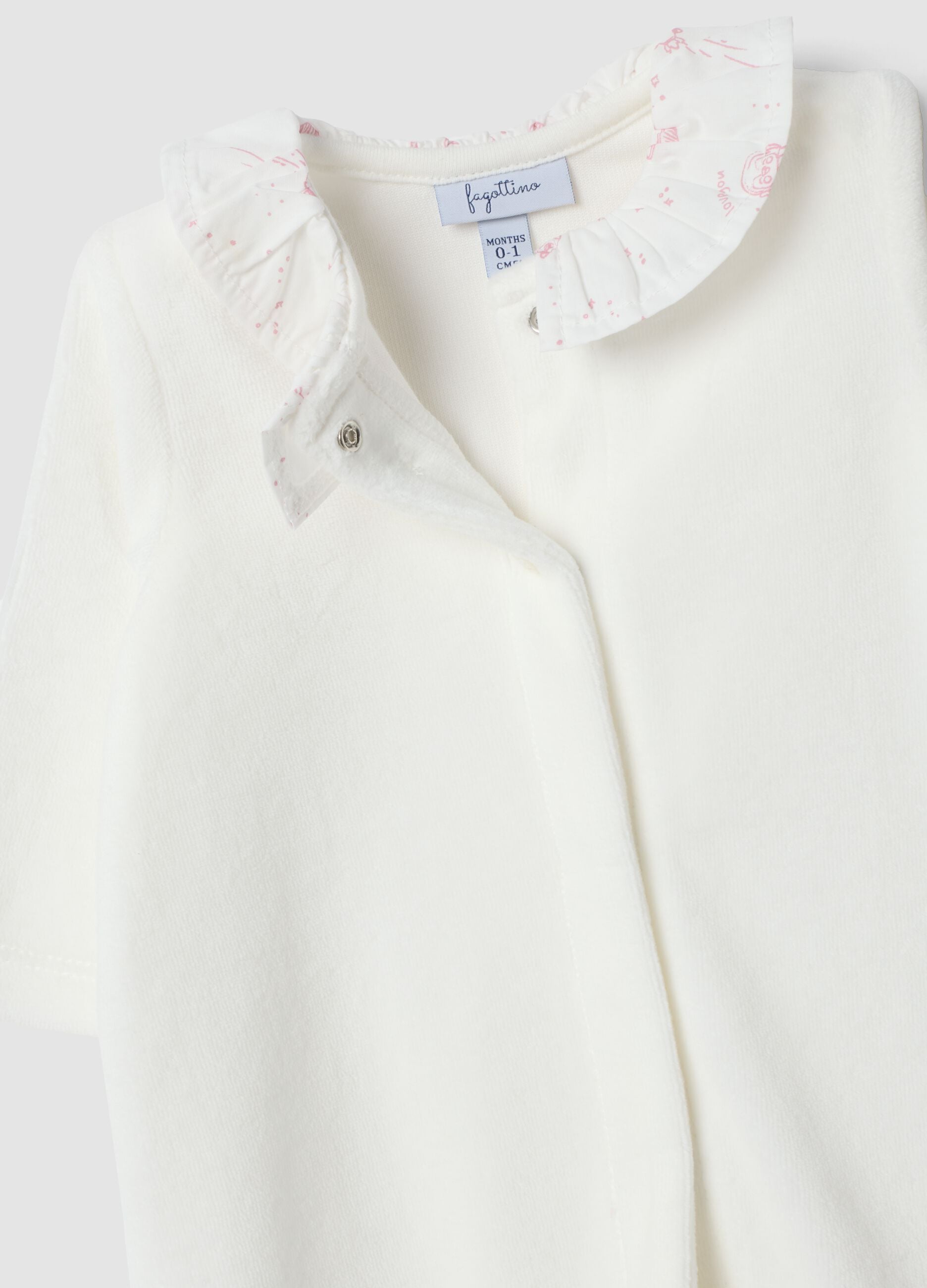 White organic cotton-blend baby sleepsuit with collar