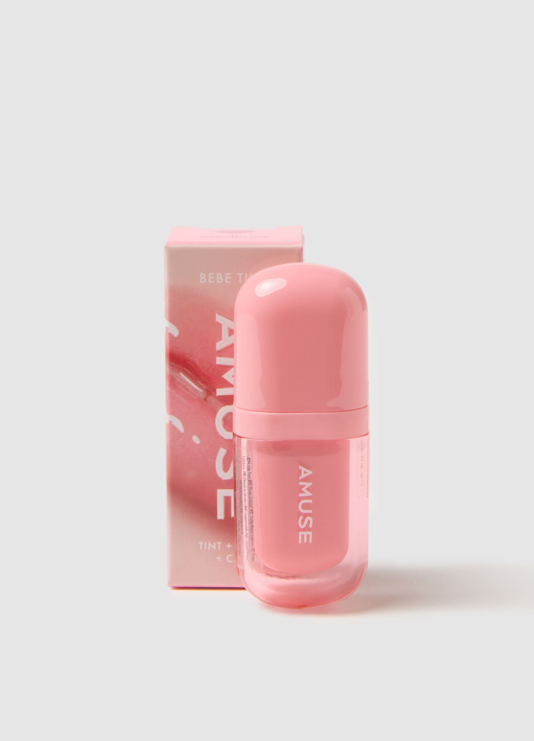 COLOR + VOLUME + HYDRATION, innovative lip tint with a volumizing effect for soft and super juicy lips