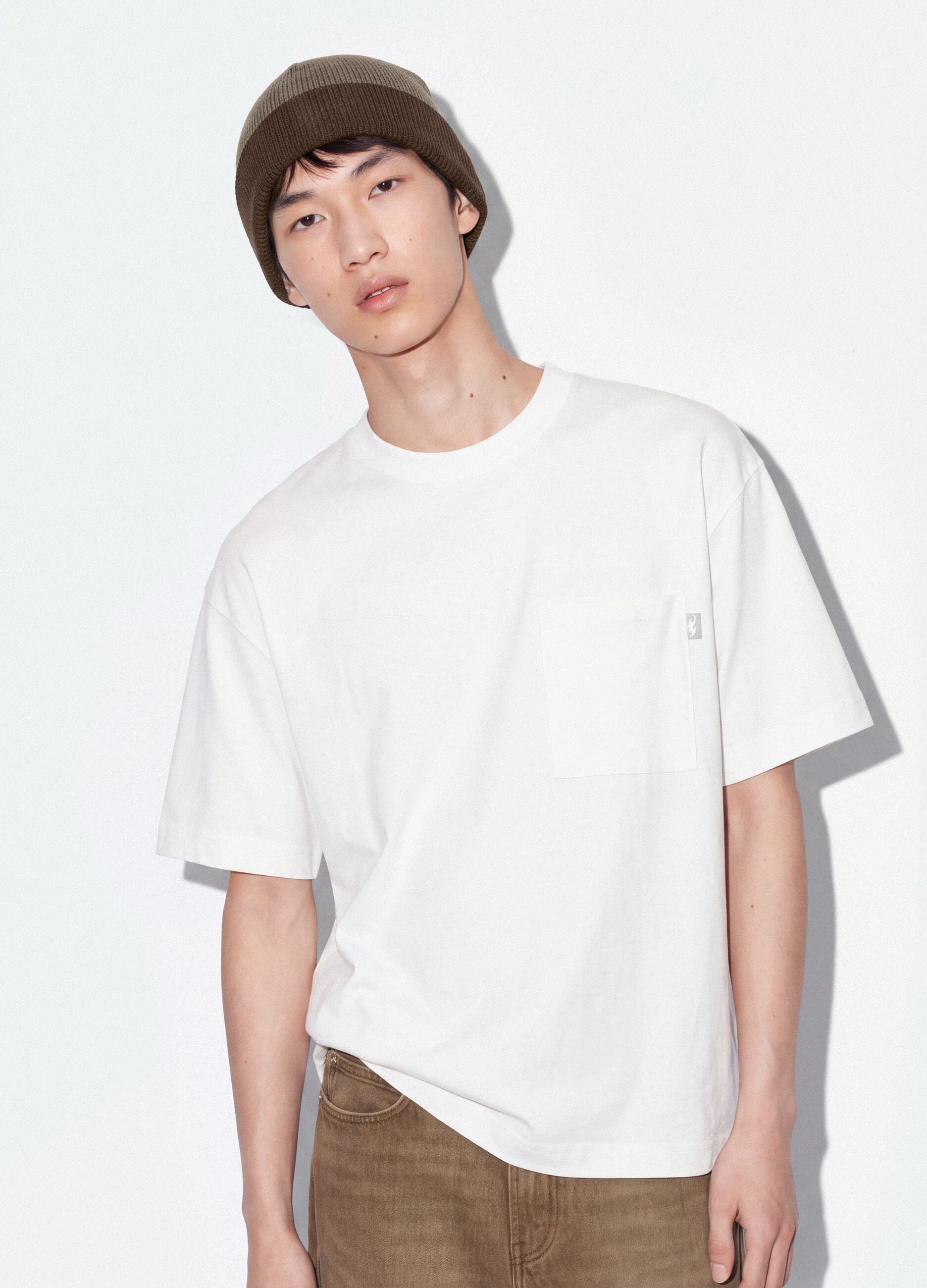 White pure cotton crew-neck T-shirt with chest pocket, boxy fit