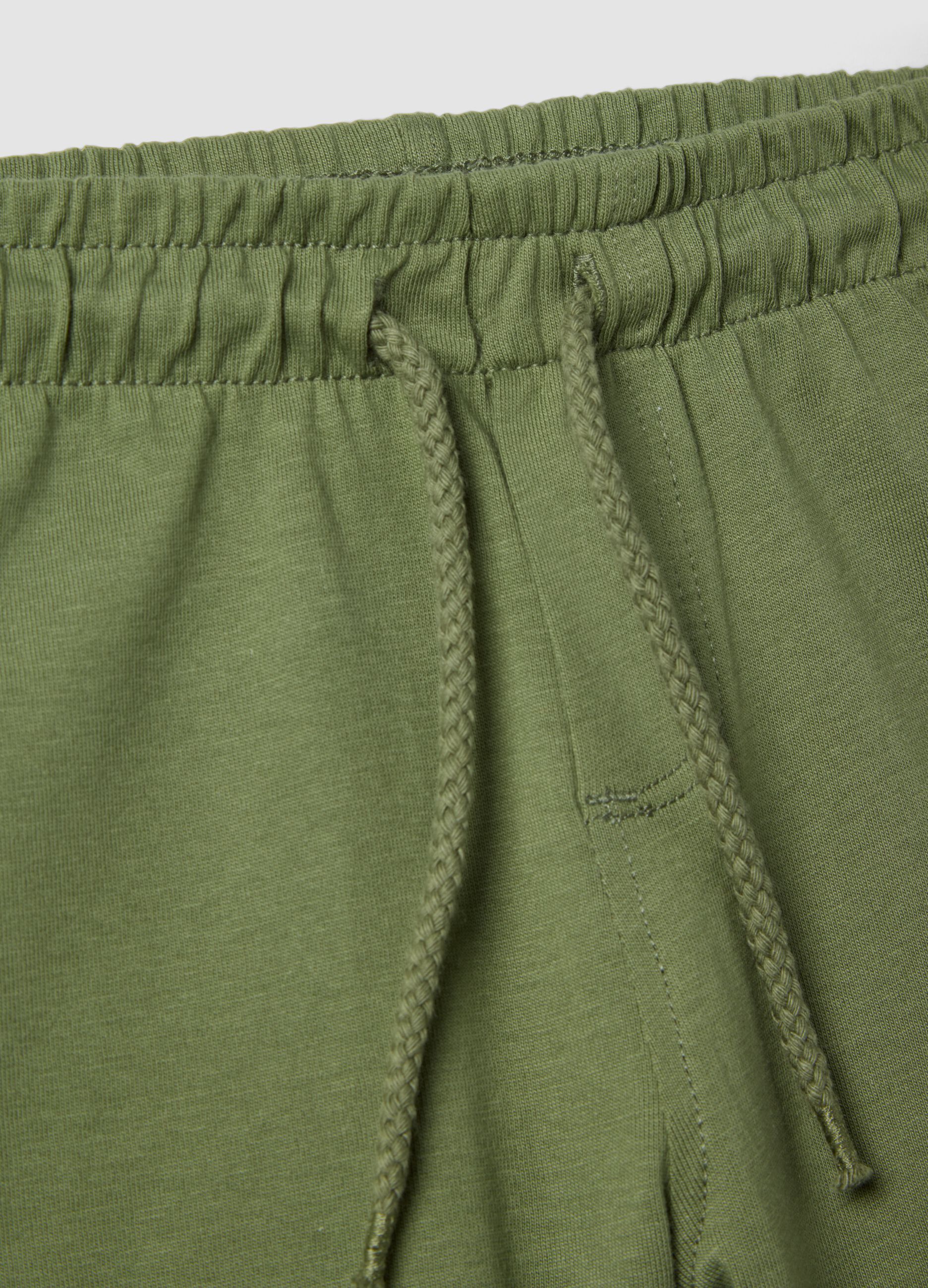 Green regular fit cotton shorts for kids with back pocket