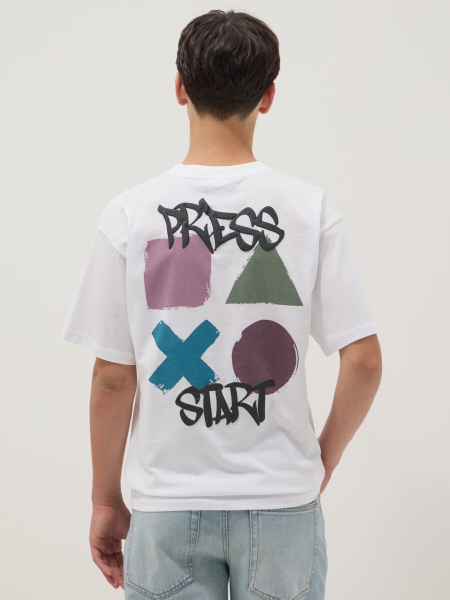 T-shirt bianca da ragazzo con logo Playstation in puro cotone relaxed fit_1