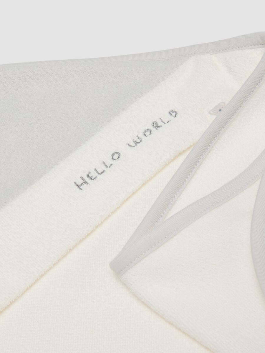 White organic cotton hooded baby bathrobe_1