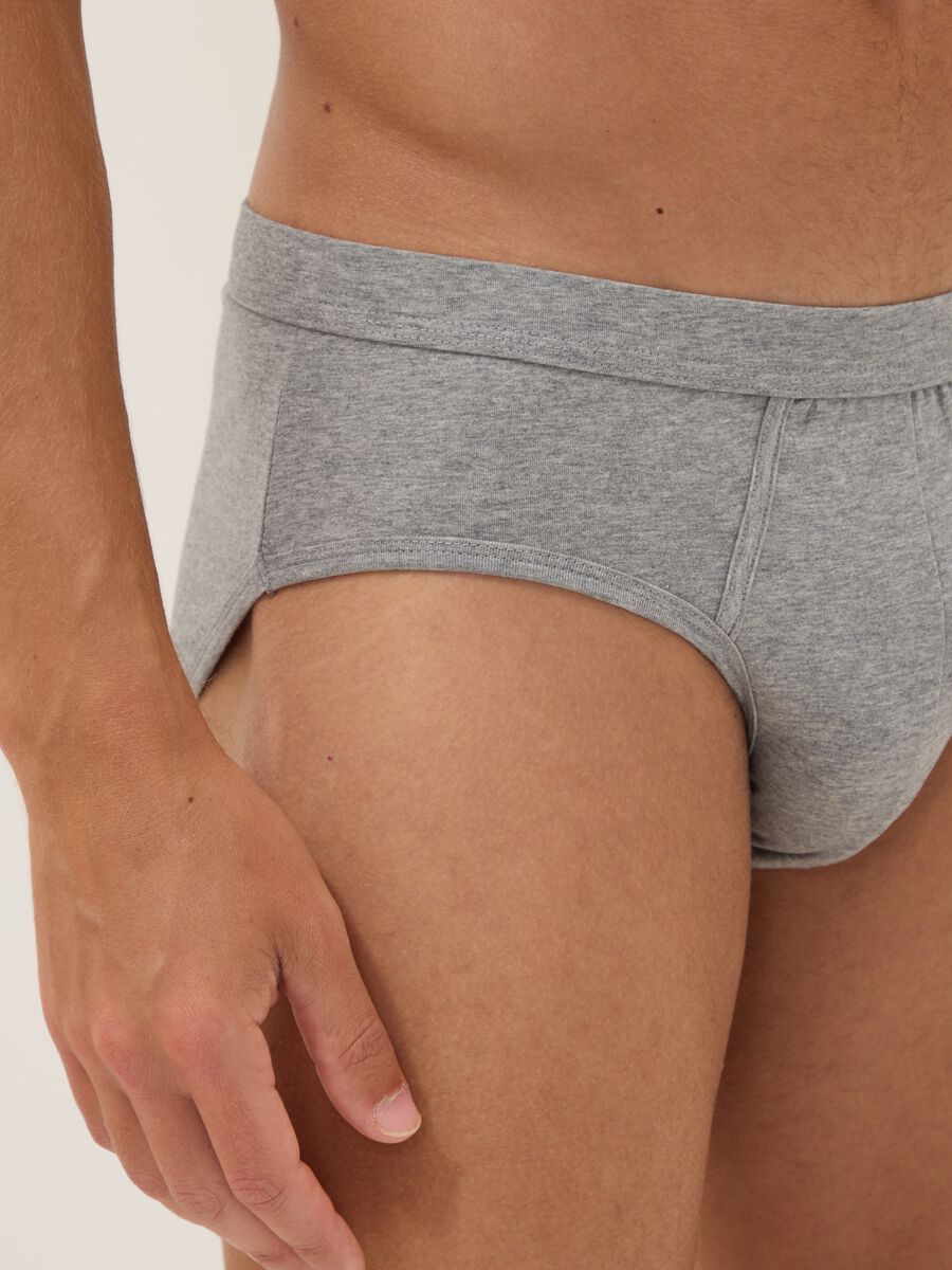2-pack of grey Supima stretch cotton briefs_3