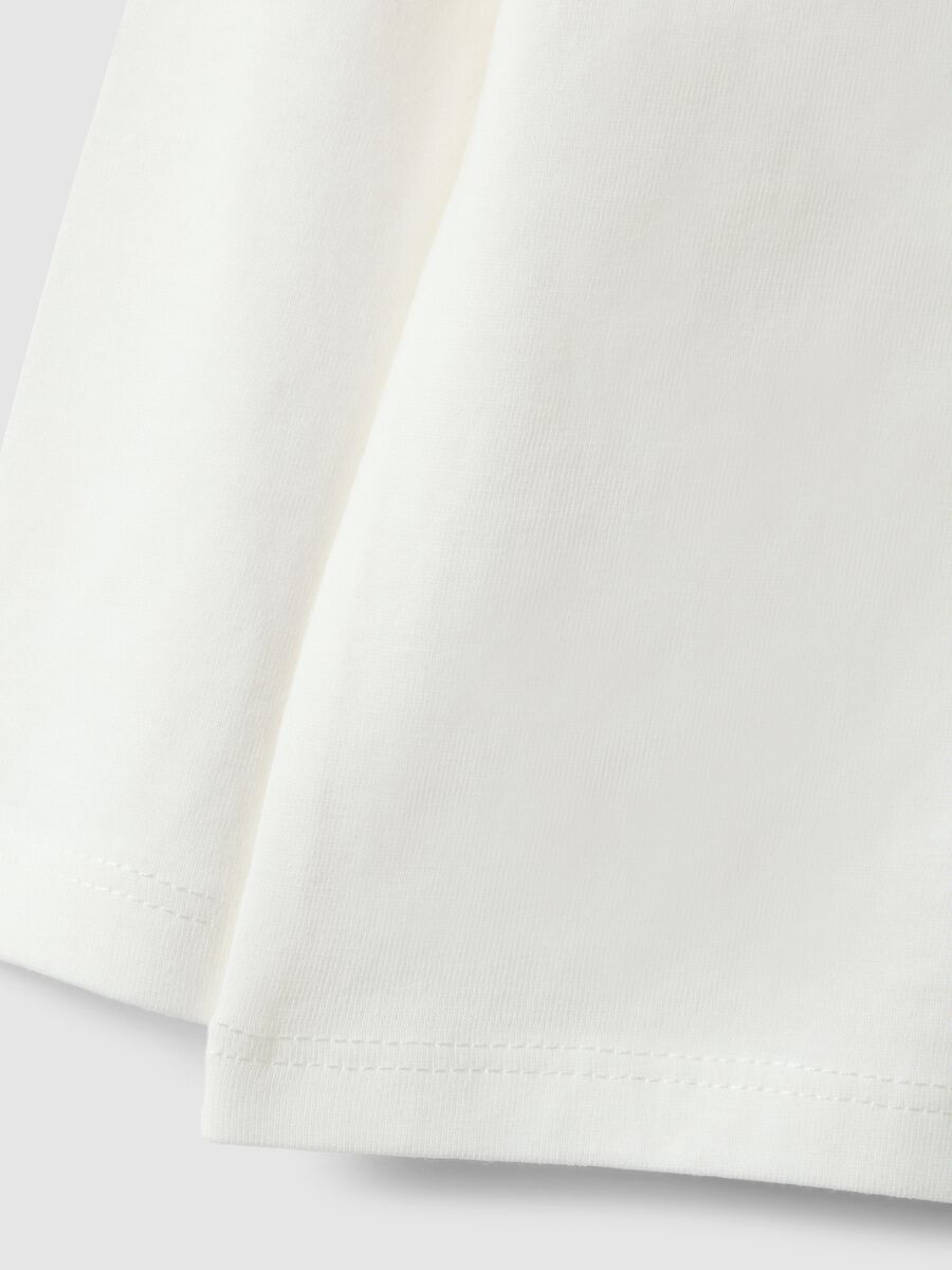 Maglia a maniche lunghe in puro cotone bianca da bimbo con stampa_2