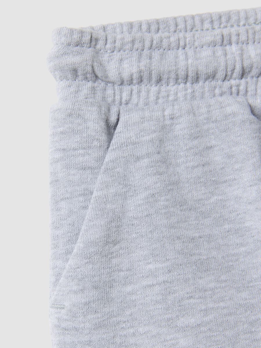 Grey jogger trousers in pure organic cotton with drawstring for baby boy_2